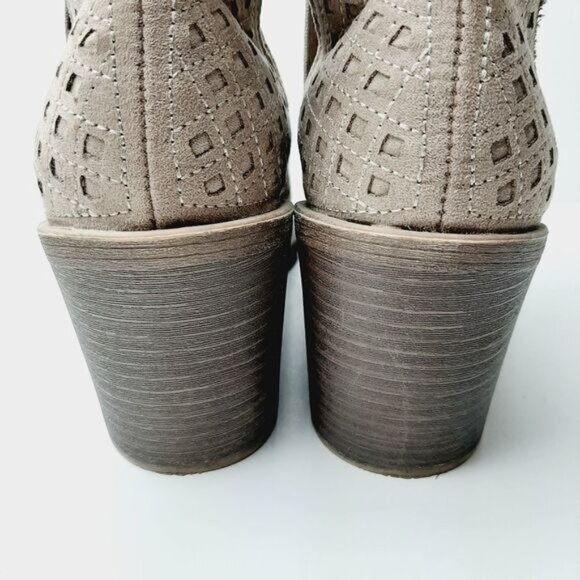 RAMPAGE / Obie Taupe Perforated Geo Slip-On Ankle Boots Booties Beige Tan Sz 10 - Picture 10 of 13